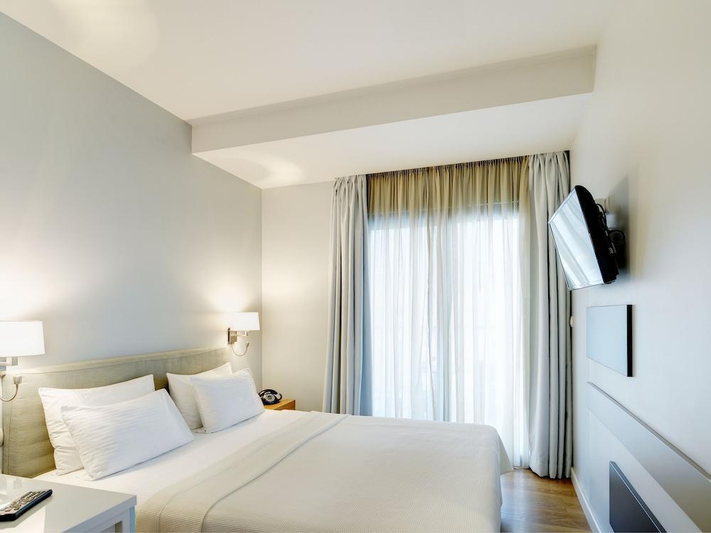 Hotel Phidias Piraeus